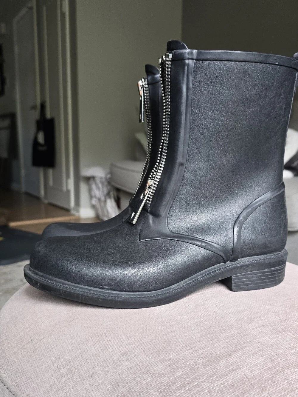 Frye Black Storm Rain Booties Size 8M Waterproof Side Zip Rubber Boots - Picture 3 of 7